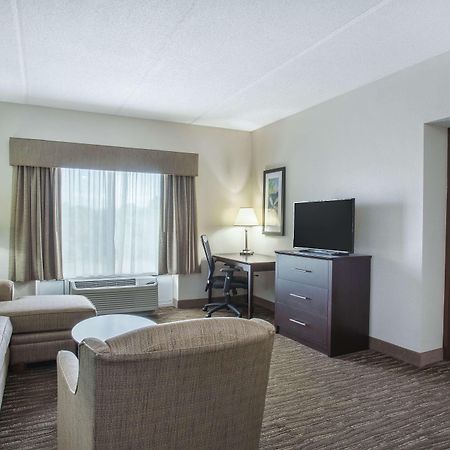 Comfort Inn & Suites Sarasota I75 Εξωτερικό φωτογραφία
