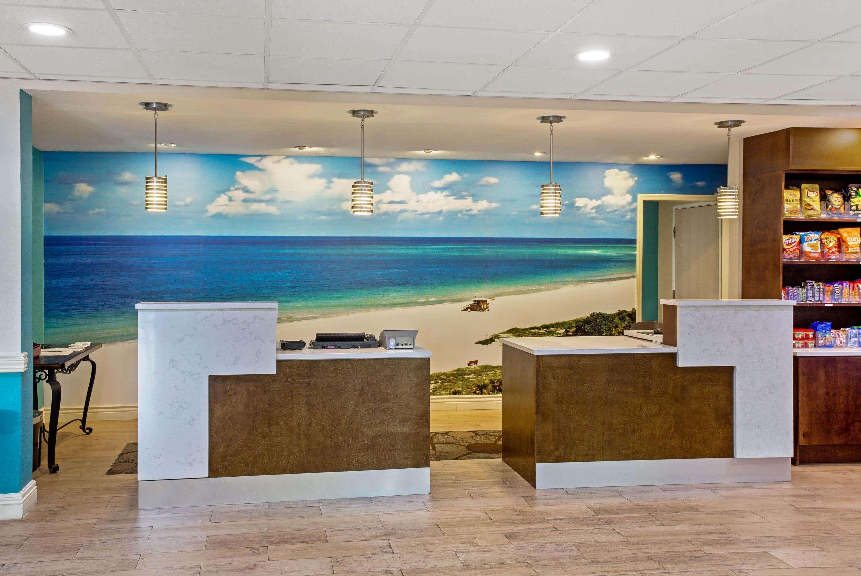 Comfort Inn & Suites Sarasota I75 Εξωτερικό φωτογραφία